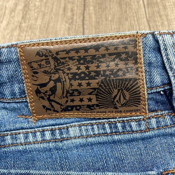 Volcom Skinny Jeans size 9 - Picture 10 of 10